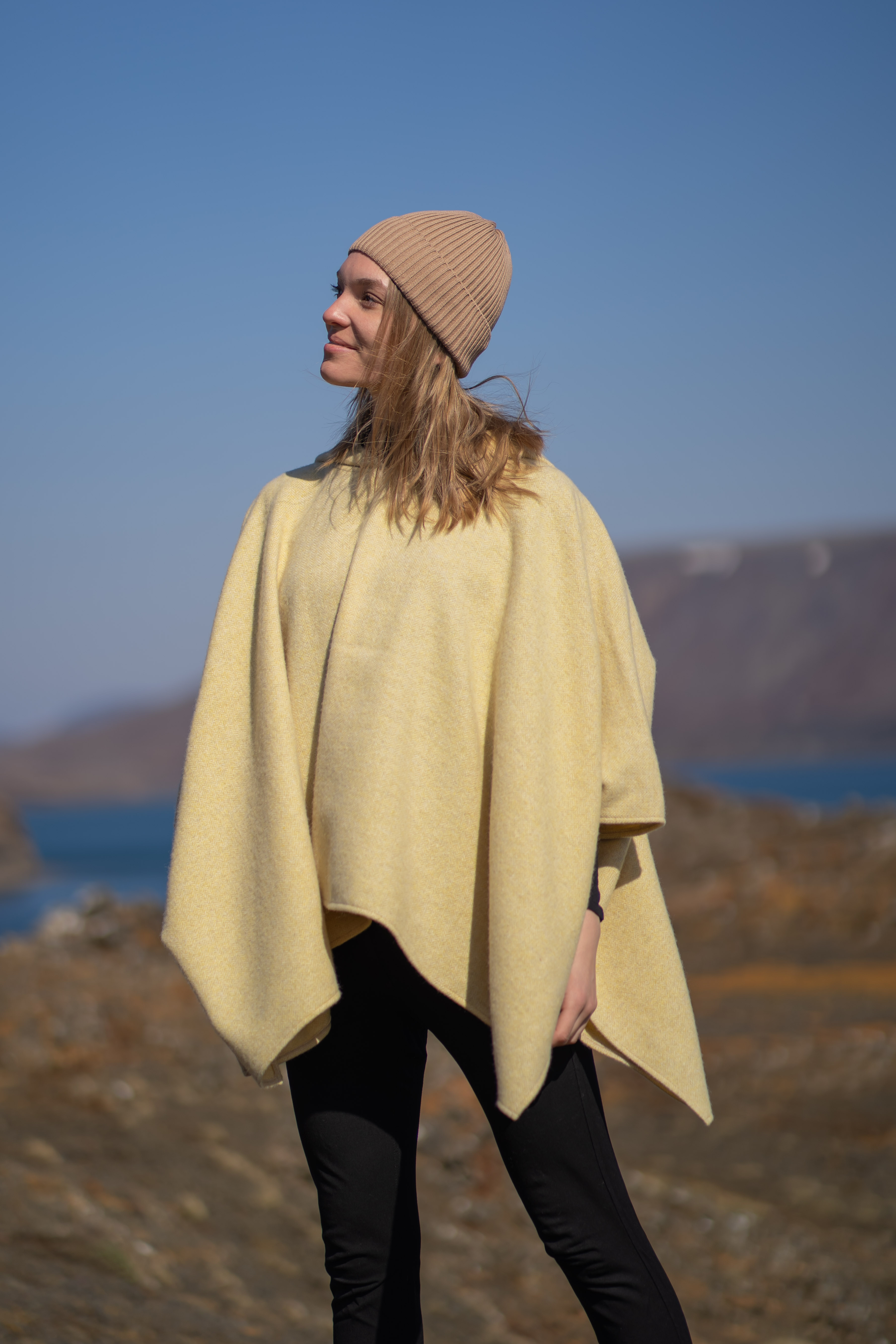 yellow cape 4 Mjúk Iceland